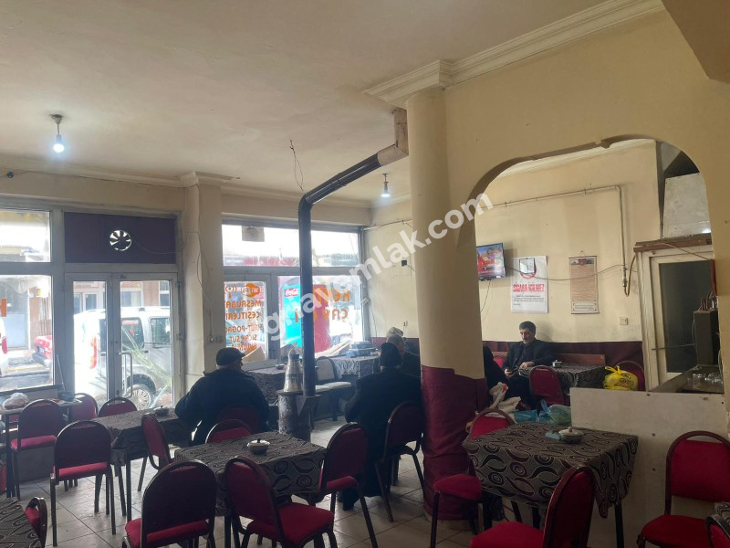 HÜRRİYET MAH. ESKİ KÜTÜPHANE YUKARISINDA KOMPLE SATILIK BİNA