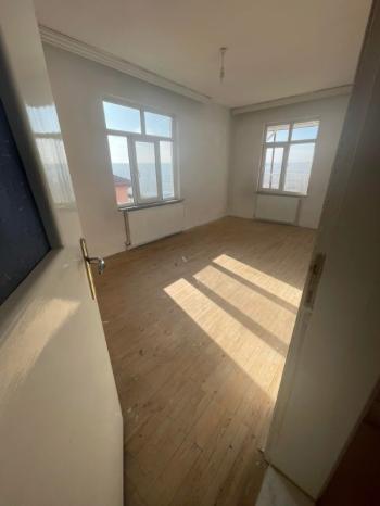 BEYAZKENT MAHALLESİNDE KİRALIK 2+1 DAİRE 