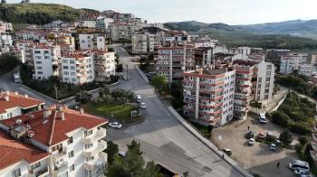MUDANYA YENİ MAHALLE'DE DENİZ MANZARALI 2+1 SATILIK ARAKAT DAİRE