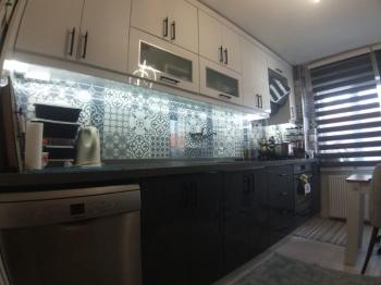 MUDANYA YENİ MAHALLE'DE DENİZ MANZARALI 2+1 SATILIK ARAKAT DAİRE