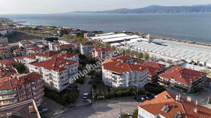 MUDANYA YENİ MAHALLE'DE DENİZ MANZARALI 2+1 SATILIK ARAKAT DAİRE