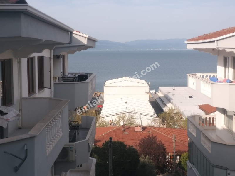 MUDANYA YENİ MAHALLE'DE DENİZ MANZARALI 2+1 SATILIK ARAKAT DAİRE