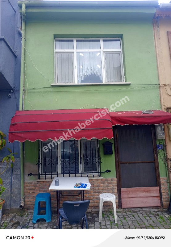 MUDANYA HALİTPAŞA MÜTAREKE MAH'DE, DENİZE 70 ADIM, KAT MÜLKİYETLİ İKİ KATLI SATILIK MÜSTAKİL EV