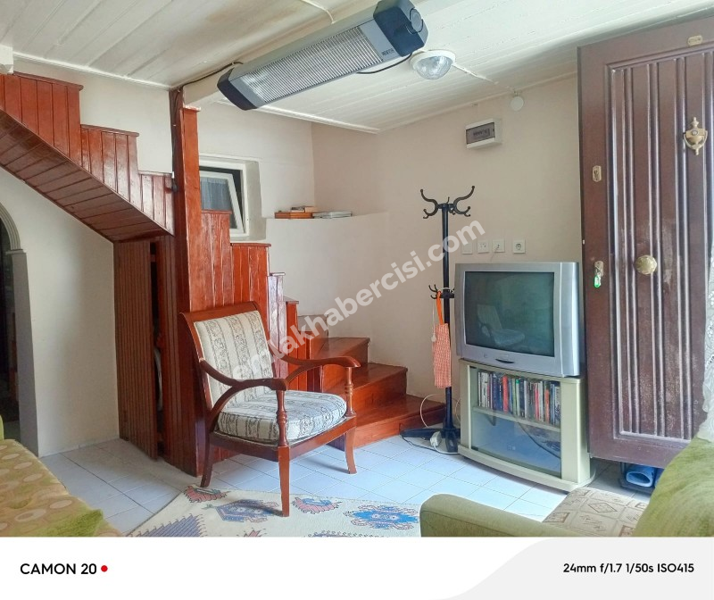 MUDANYA HALİTPAŞA MÜTAREKE MAH'DE, DENİZE 70 ADIM, KAT MÜLKİYETLİ İKİ KATLI SATILIK MÜSTAKİL EV
