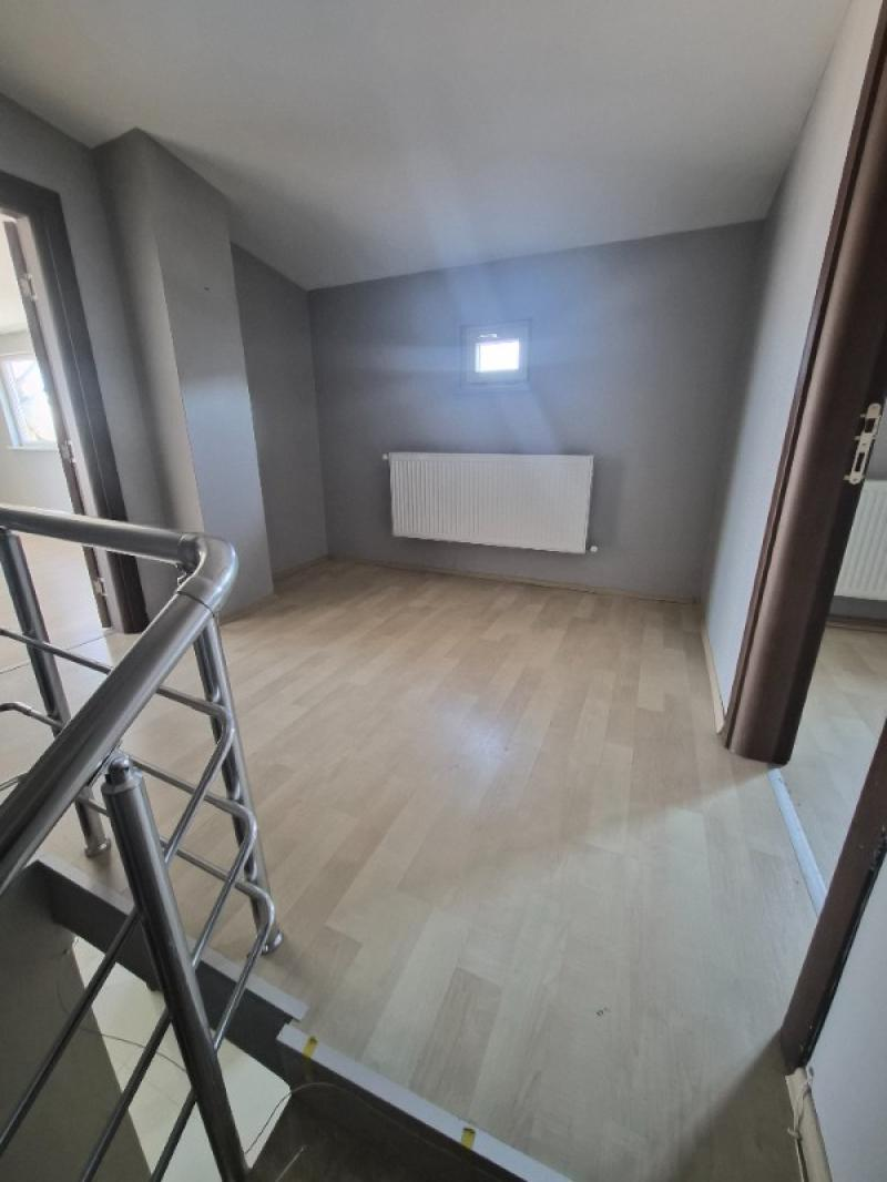 Mudanya Güzelyalıda Deniz Manzaralı Dubleks Daire
