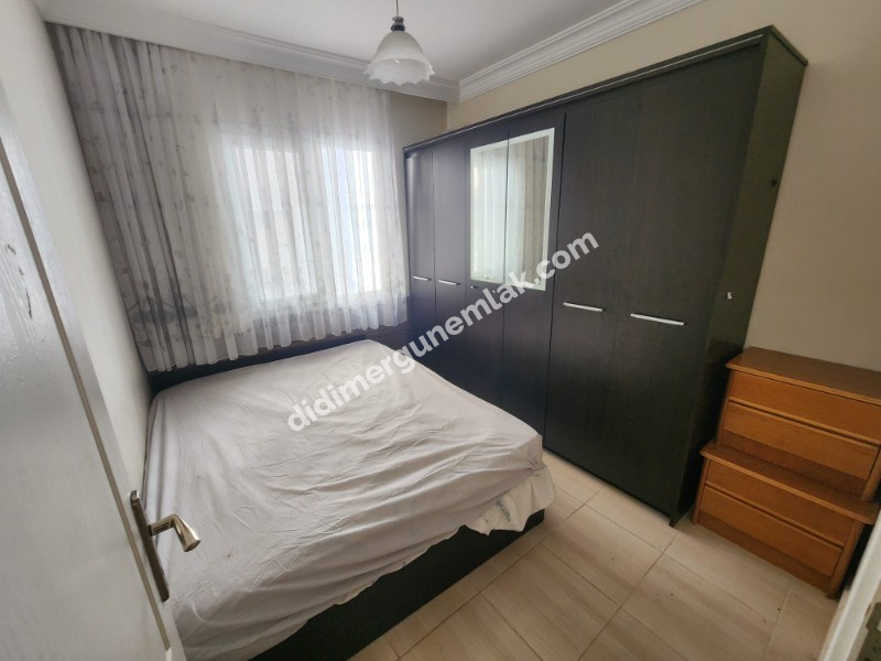 DİDİM ALTINKUM MAHALLESİ' NDE DENİZE YÜRÜME MESAFESİNDE 4 BALKONLU-PARK CEPHELİ  EŞYALI 2+1 SATILIK DAİRE