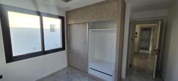 Girne Lapta Bölgesinde Site İçerisinde YENİ HAVUZLU SATILIK 4+1 VİLLALAR