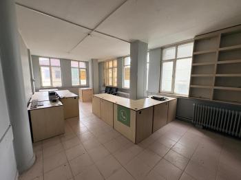 GÜVENAY -  ÇORUM GAZİ CADDESİ ÜZERİ KİRALIK 30 M2 OFİS