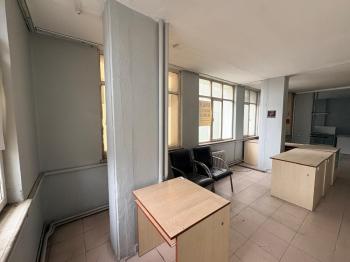 GÜVENAY -  ÇORUM GAZİ CADDESİ ÜZERİ KİRALIK 30 M2 OFİS