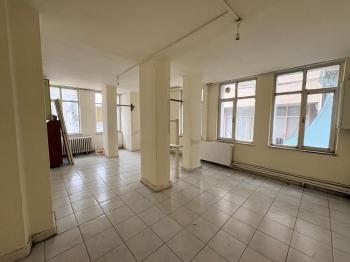 GÜVENAY -  ÇORUM GAZİ CADDESİ ÜZERİ KİRALIK 30 M2 OFİS