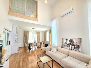 KKTC Girne Karaoğlanoğlu'nda Site İçerisinde Geniş Bahçeli Satılık 3+1 İkiz Villa