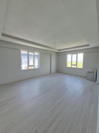 AFYON ÜÇOK EMLAKTAN ERKMEN MAH 7+1 250M² SATILIK DAİRE 