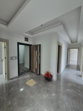 AFYON ÜÇOK EMLAKTAN ERKMEN MAH 7+1 250M² SATILIK DAİRE 