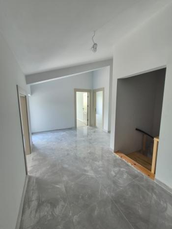 AFYON ÜÇOK EMLAKTAN ERKMEN MAH 7+1 250M² SATILIK DAİRE 