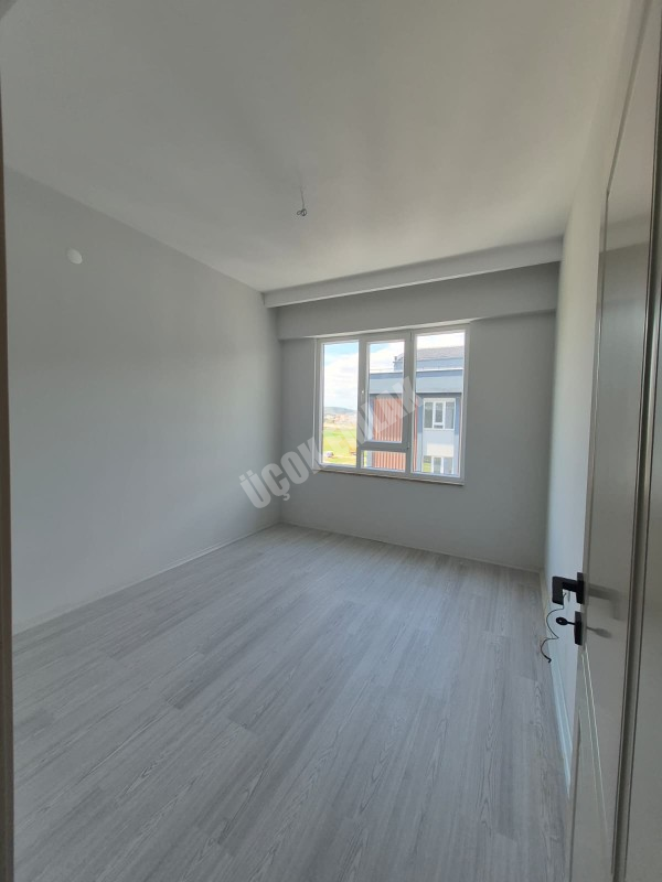 AFYON ÜÇOK EMLAKTAN ERKMEN MAH 7+1 250M² SATILIK DAİRE 