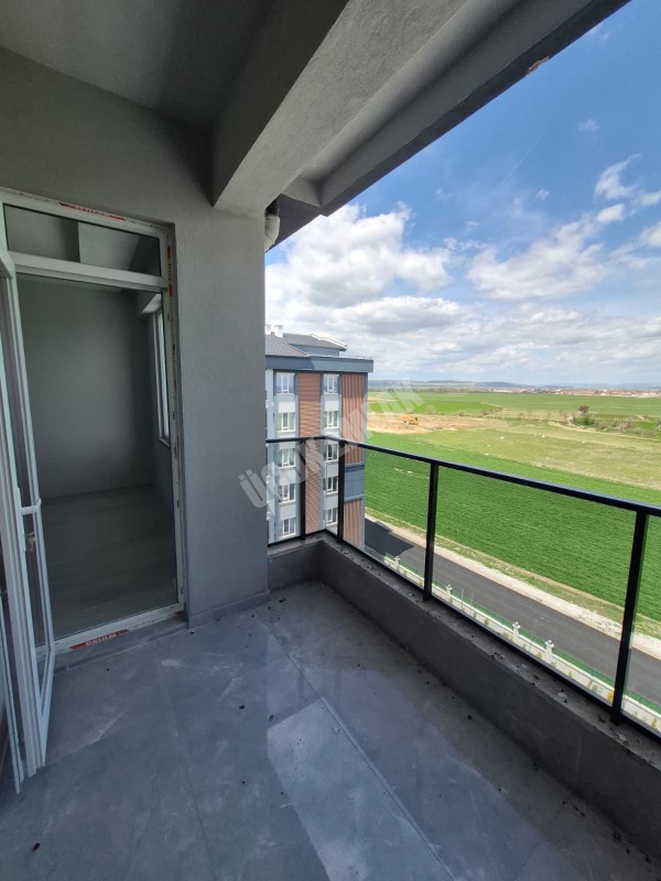 AFYON ÜÇOK EMLAKTAN ERKMEN MAH 7+1 250M² SATILIK DAİRE 