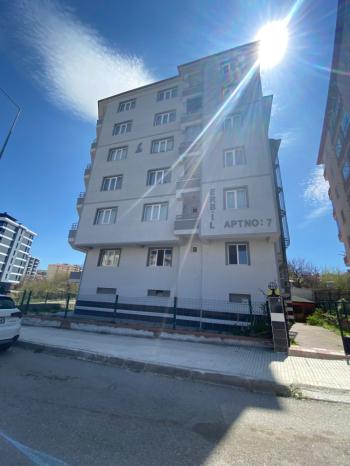 GÜVENAY - ÇORUM İPEK TAKSİ İLERİSİ ATA 1.CADDESİ ÜZERİ SATILIK DAİRE 4+1