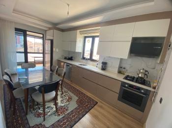 GÜVENAY - ÇORUM MAHSUNİ ŞERİF PARKI M. AKİF ERSOY CAD. SATILIK 3+1 DAİRE