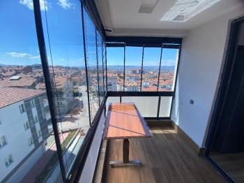GÜVENAY - ÇORUM MAHSUNİ ŞERİF PARKI M. AKİF ERSOY CAD. SATILIK 3+1 DAİRE