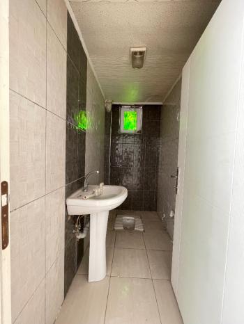 Güvenay - Çorum Kale Mahallesi Hüyük Caddesi Üzeri Kiralık Dükkan 