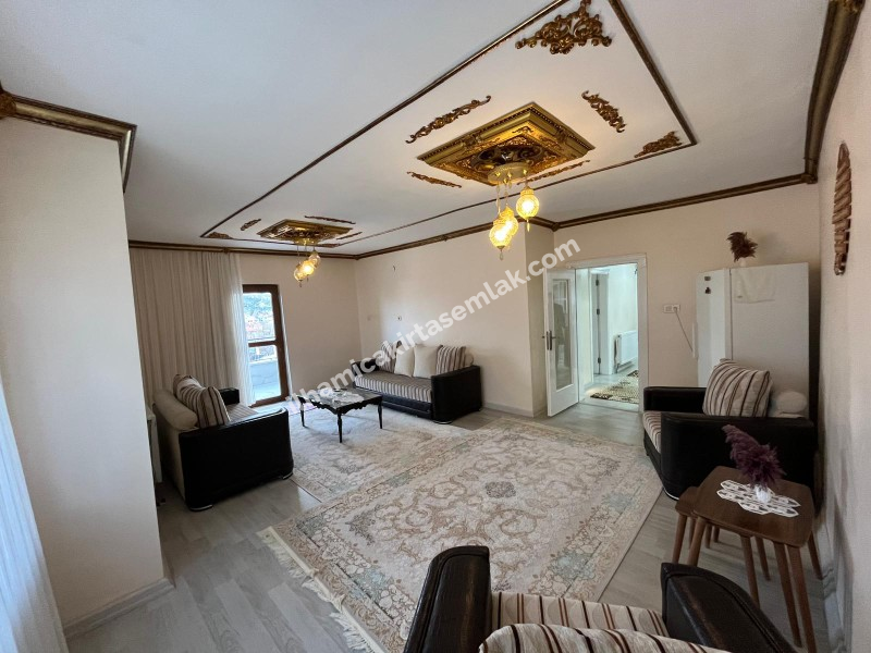 YALI MAHALLESİNDE SİTE İÇİ SATILIK 3+1 DAİRE