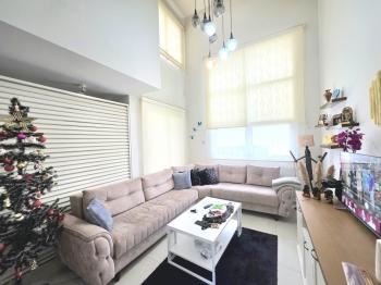 KKTC Girne Alsancak Denize Yürüyüş Mesafesinde Site İçerisinde Satılık 1+1 Loft Daire