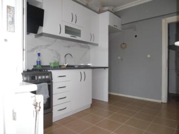 ÇORLU LİSESİNE YAKIN KİRALIK 2+1 GİRİŞ KAT DAİRE 