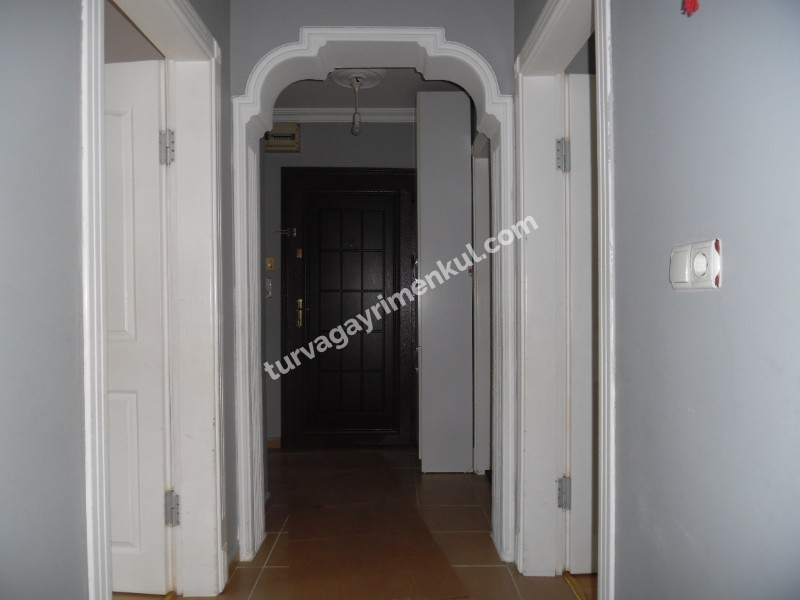 ÇORLU LİSESİNE YAKIN KİRALIK 2+1 GİRİŞ KAT DAİRE 