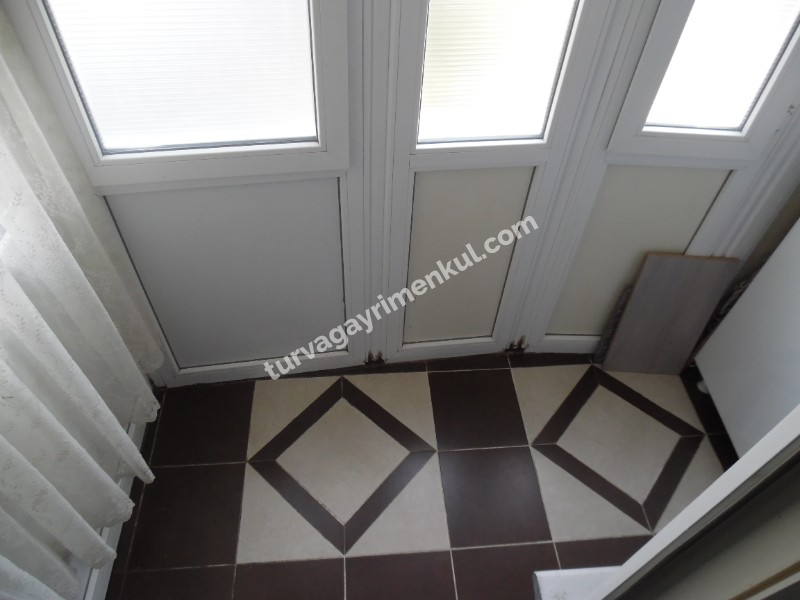 ÇORLU LİSESİNE YAKIN KİRALIK 2+1 GİRİŞ KAT DAİRE 