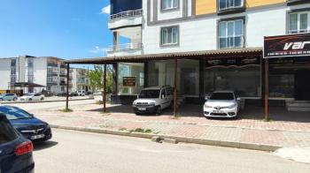 KAHTA EMNİYET MÜDÜRLÜĞÜ CADDESİNDE SATILIK 70 m² DÜKKAN