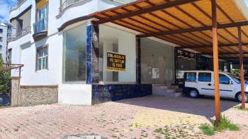 KAHTA EMNİYET MÜDÜRLÜĞÜ CADDESİNDE SATILIK 70 m² DÜKKAN
