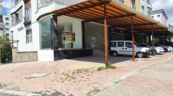 KAHTA EMNİYET MÜDÜRLÜĞÜ CADDESİNDE SATILIK 70 m² DÜKKAN