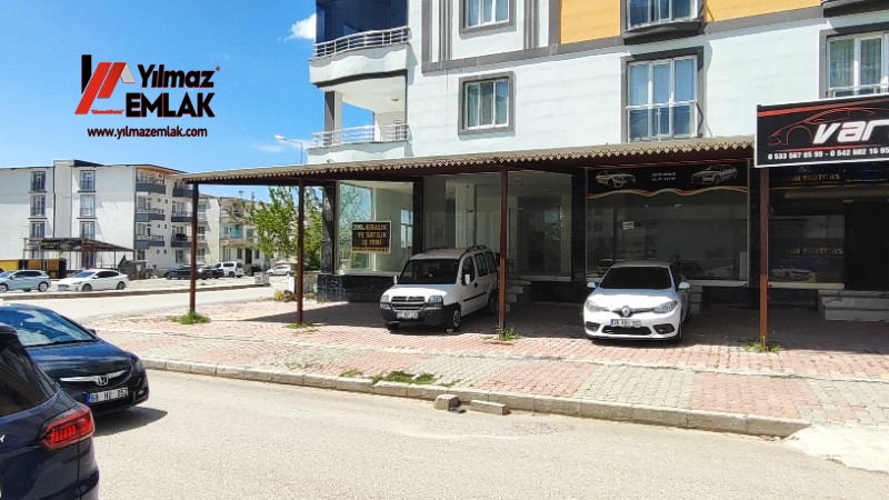 KAHTA EMNİYET MÜDÜRLÜĞÜ CADDESİNDE SATILIK 70 m² DÜKKAN