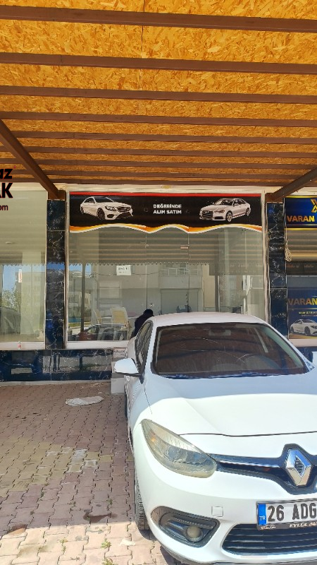 KAHTA EMNİYET MÜDÜRLÜĞÜ CADDESİNDE SATILIK 70 m² DÜKKAN