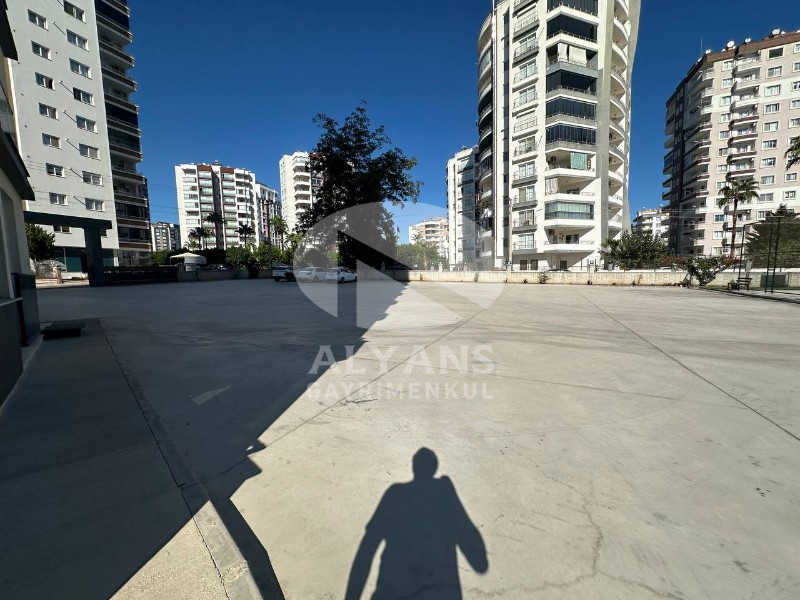 ALYANS'TAN HARİKA KONUMDA ELİT SİTE İÇERİSİNDE LÜKS GENİŞ 5+1