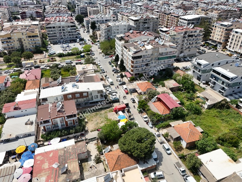 Didim Çarşı Merkezde Satılık Köşe Başı Kat Arsası