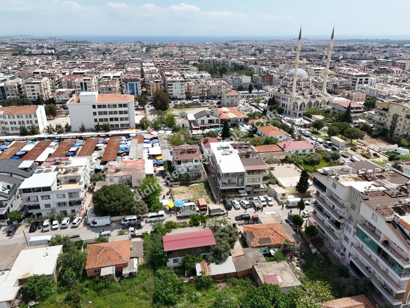 Didim Çarşı Merkezde Satılık Köşe Başı Kat Arsası