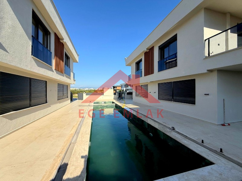Didim'de Satılık Site İçerisinde 3+1 Villa
