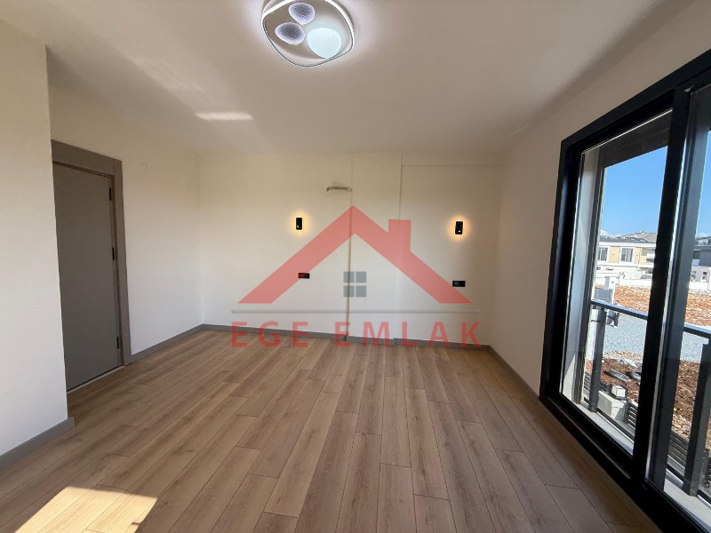 Didim'de Satılık Site İçerisinde 3+1 Villa