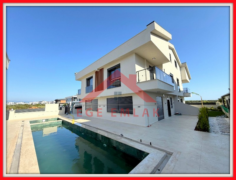 Didim'de Satılık Site İçerisinde 3+1 Villa