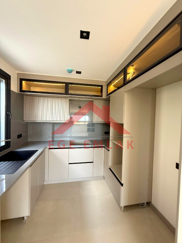 Didim'de Satılık Site İçerisinde 3+1 Villa