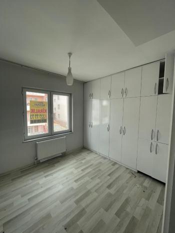 GÜVENAY - ÇORUM BAHÇELİEVLER ELİT PARK HASTANE YUKARISI 3+1 KİRALIK DAİRE