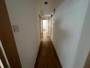 KÖŞKLÜÇİFTLİK DEREBOYU CADDE ÜZERİNDE AYLIK ÖDEMELİ KİRALIK DAİRE 