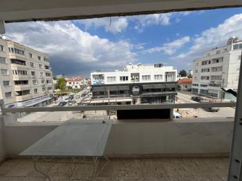 KÖŞKLÜÇİFTLİK DEREBOYU CADDE ÜZERİNDE AYLIK ÖDEMELİ KİRALIK DAİRE 