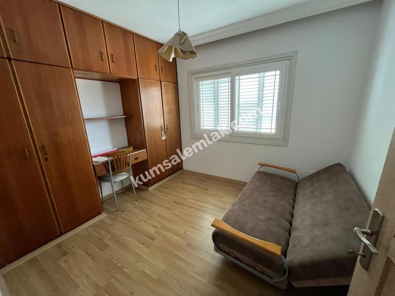 KÖŞKLÜÇİFTLİK DEREBOYU CADDE ÜZERİNDE AYLIK ÖDEMELİ KİRALIK DAİRE 