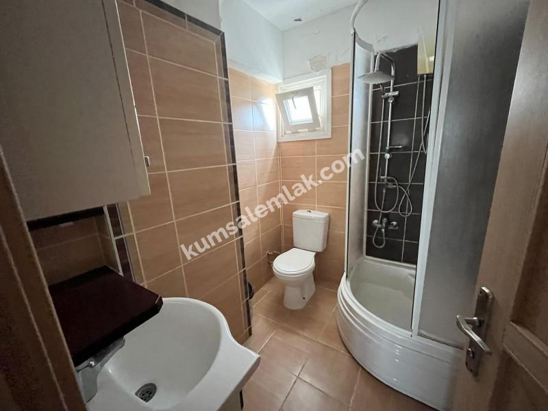 KÖŞKLÜÇİFTLİK DEREBOYU CADDE ÜZERİNDE AYLIK ÖDEMELİ KİRALIK DAİRE 