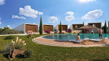 Kıbrıs Girne Esentepe'de Özel İskeleye Sahip Denize Sıfır Satılık 3+1 Villalar