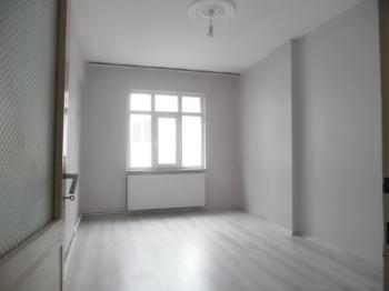ÇORLUDA ATATÜRK BULVARI VE KİLER KAVŞAĞINA YAKIN SATILIK DAİRE 