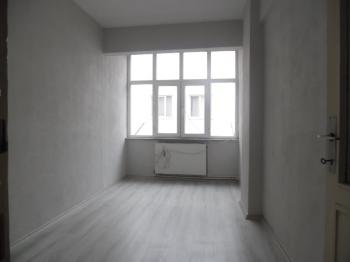 ÇORLUDA ATATÜRK BULVARI VE KİLER KAVŞAĞINA YAKIN SATILIK DAİRE 