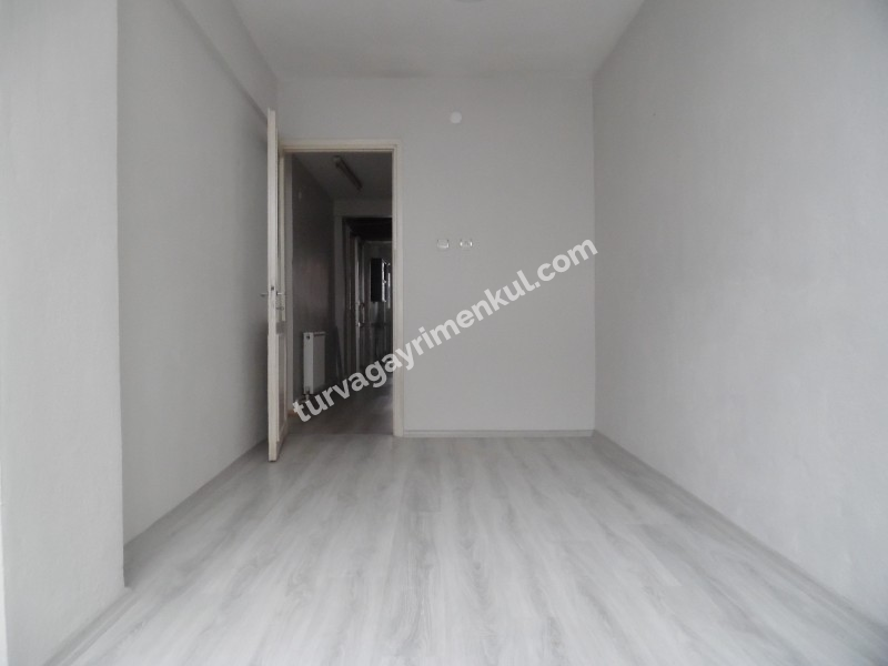 ÇORLUDA ATATÜRK BULVARI VE KİLER KAVŞAĞINA YAKIN SATILIK DAİRE 
